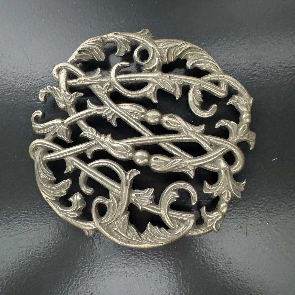 Vintage Wilton Columbia PA 1950 Metal Trivet Ornate Scroll Hot‎ Plate Mid Cent